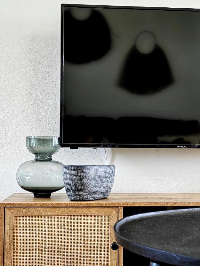 Funky Boho Kallithea Loft Apartment *