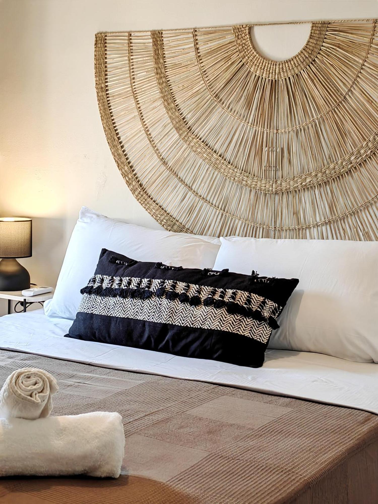 Funky Boho Kallithea Loft